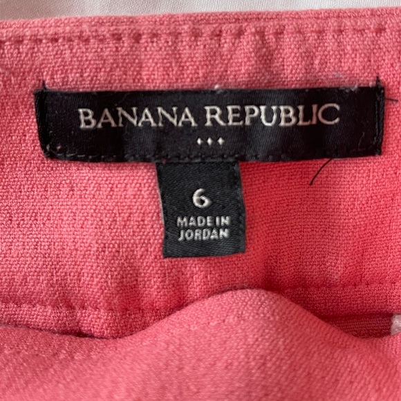 Banana Republic Women’s Side Zipper Shorts (size 6) - Picture 4 of 6